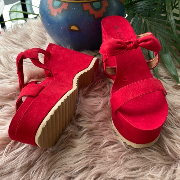 ๐ฅ Red Wedges ๐ฅ - Picture 9 of 9